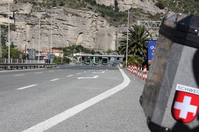 leaving-italy-by-tunnel